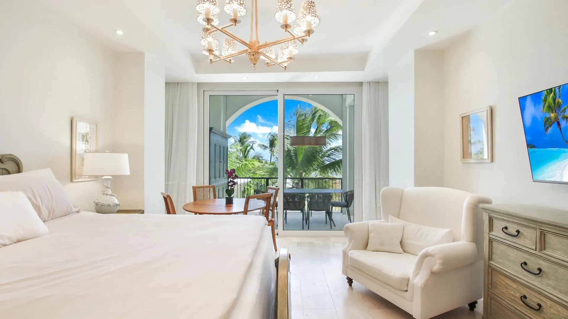 Aqm Beachfront Paradise! 3Bdr At Api Beach, Cap Cana 푼타 카나 아파트